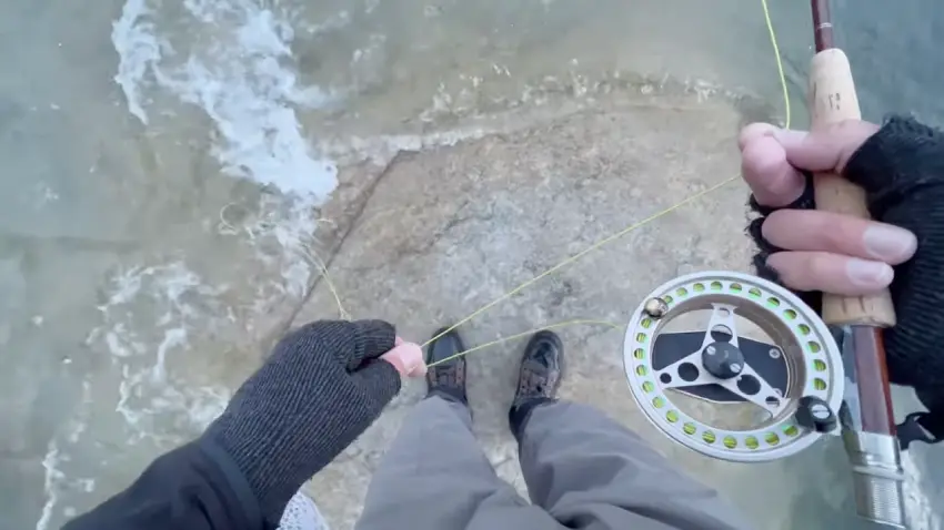 how to keep feet warm in waders