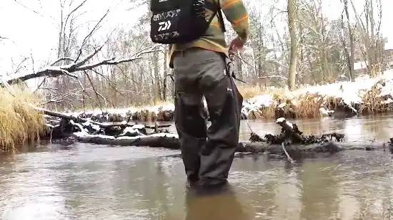 How to wear hip waders